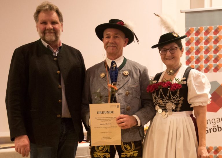 Auszeichnung für Engagement im Ehrenamt für Fredl Burkhart